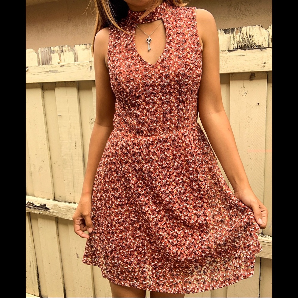 Floral Lace Keyhole Dress